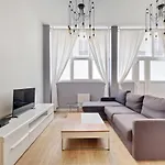 106-Suite Cece - Superb Duplex In Paris